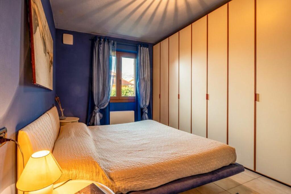 Villa Iris -Pet Friendly Stay - Garden - Private Parking- Bike Friendly Holiday House Colico Eksteriør billede