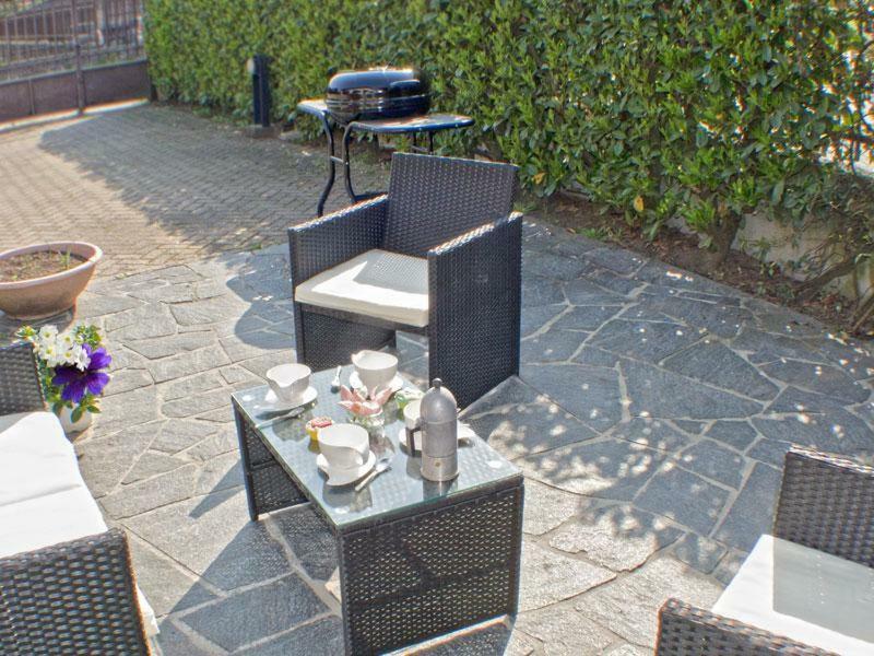 Villa Iris -Pet Friendly Stay - Garden - Private Parking- Bike Friendly Holiday House Colico Eksteriør billede