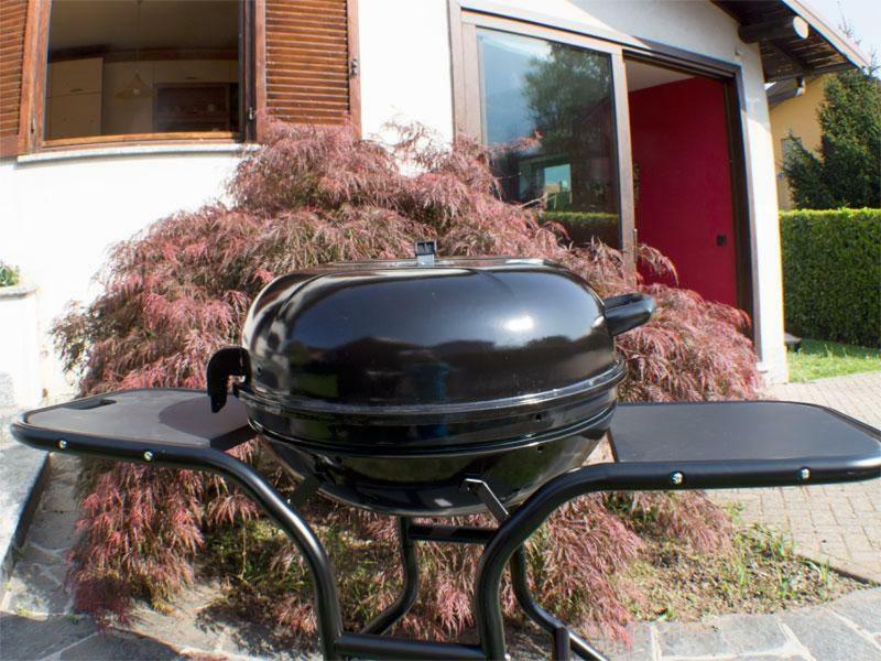 Villa Iris -Pet Friendly Stay - Garden - Private Parking- Bike Friendly Holiday House Colico Eksteriør billede